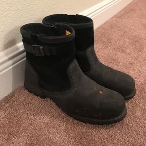 Women’s steel toe shoes